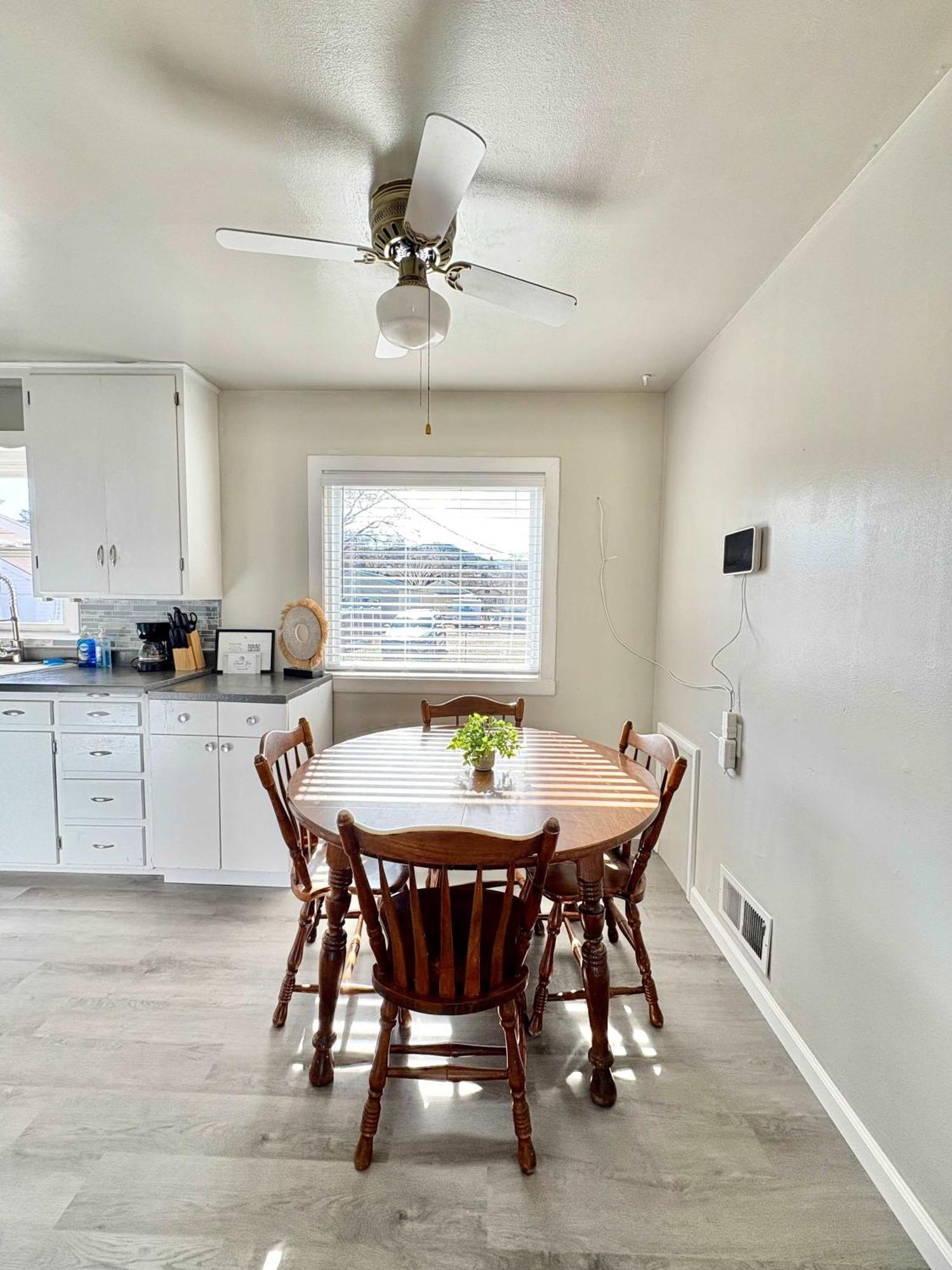 Historic 2 Bedroom In Old Town-main Floor Appartement